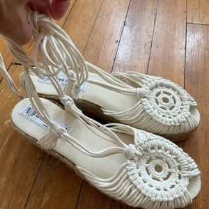 Andre Assous Espadrille Sz 9